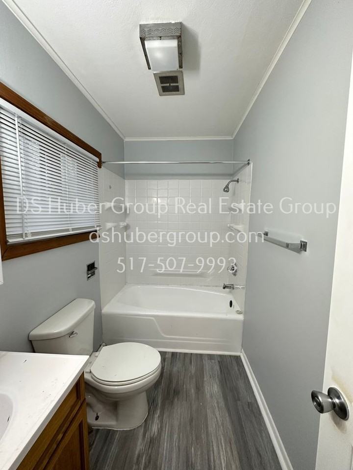 2588 Haslett Rd - Photo 6 of 15