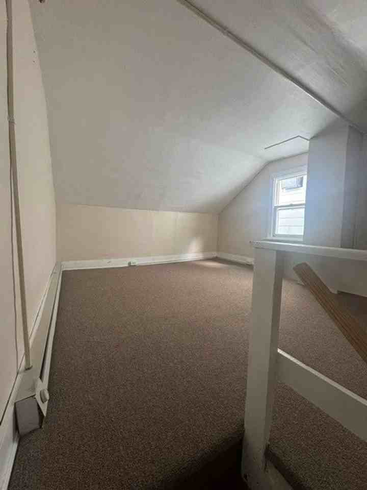 326 E Abbott St - Photo 5 of 13