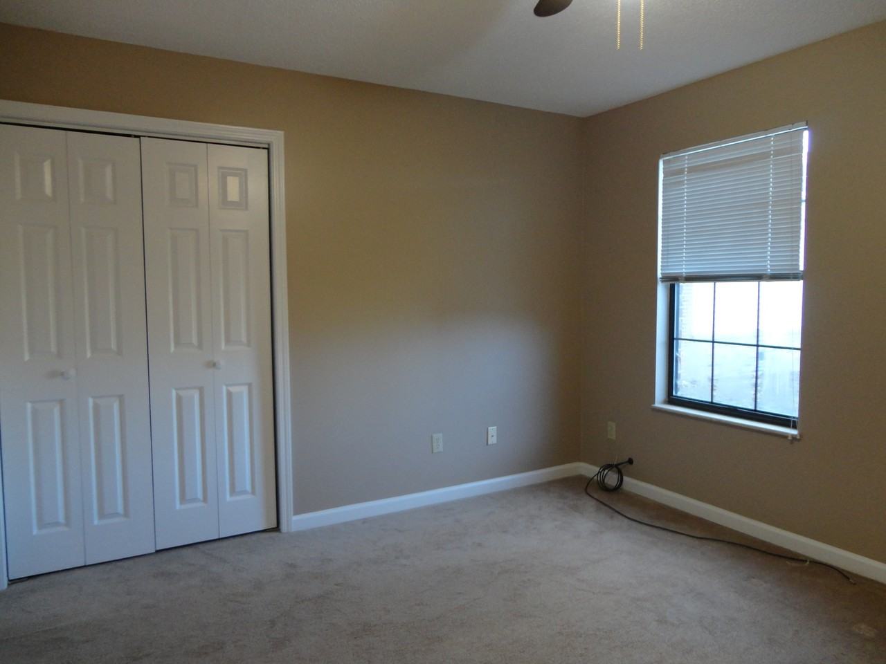 1210 S Rachaels Cir - Photo 5 of 22