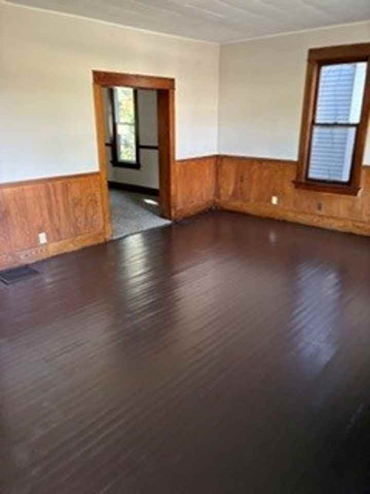 120 E Foster Pkwy - Photo 3 of 9