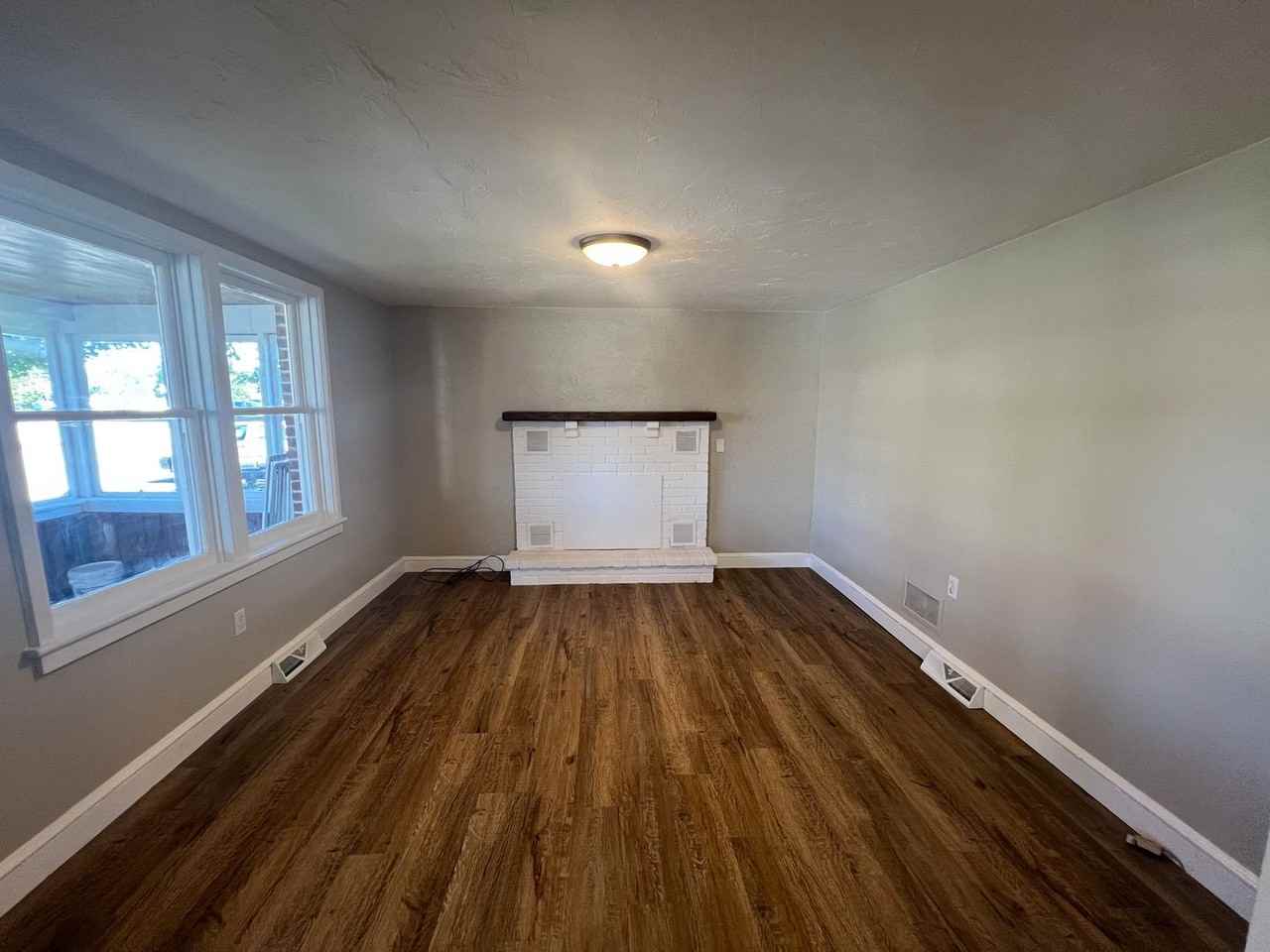 1824 E Canal Rd - Photo 3 of 10