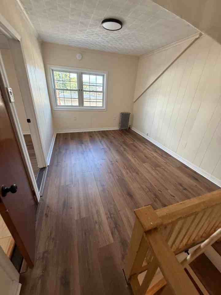 117 S Webster Ave - Photo 7 of 13