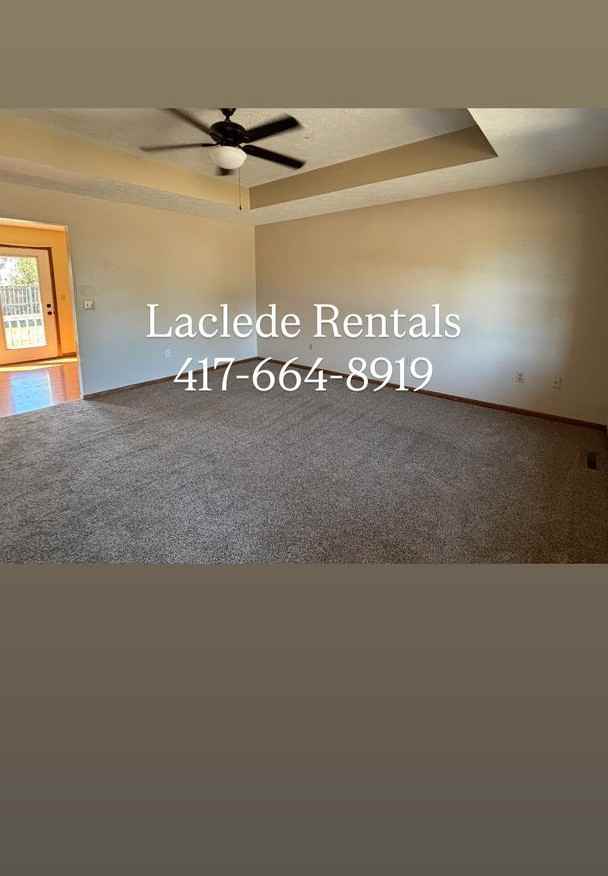 1301 Woodhill Dr - Photo 3 of 15