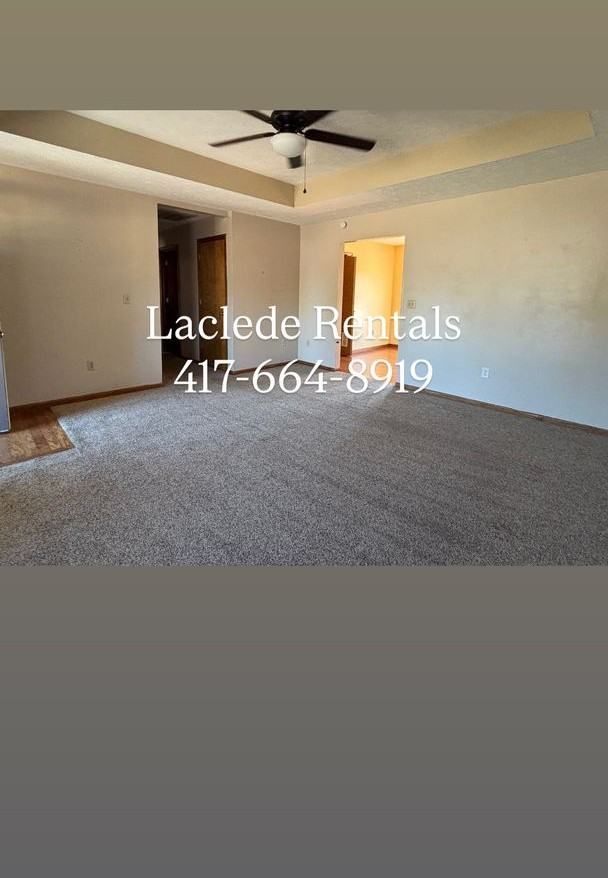 1301 Woodhill Dr - Photo 4 of 15