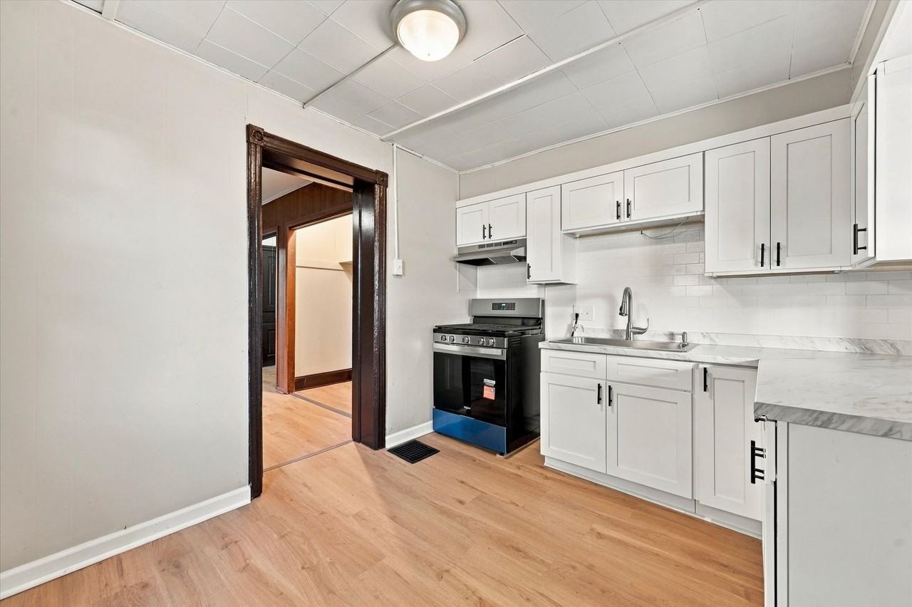 22 S 5th Ave - Photo 5 of 28