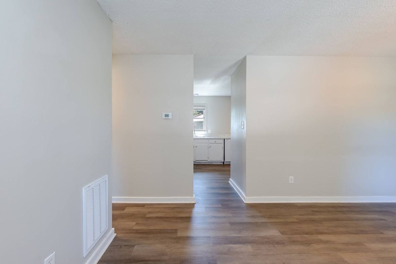 103 Warrenton Village Dr - Photo 5 of 20