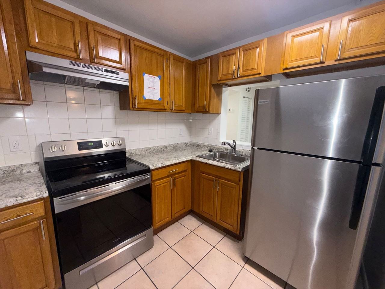 629 NE 2nd Ave Ft. Lauderdale, FL 33304 - Photo 2 of 5