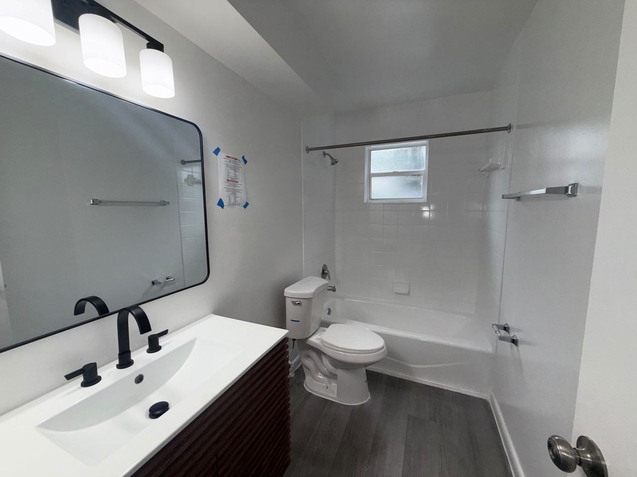 629 NE 2nd Ave Ft. Lauderdale, FL 33304 - Photo 4 of 5