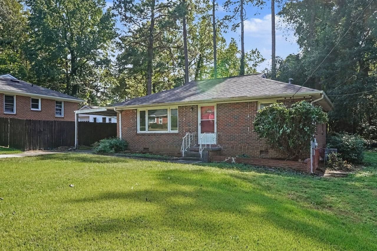 866 Daniell Dr Se - Photo 3 of 17