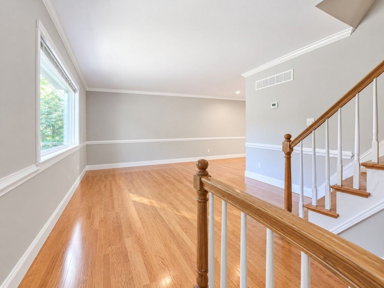 160 Barbara Rd - Photo 2 of 9
