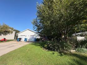 420 S Maple Ave - Photo 1 of 1