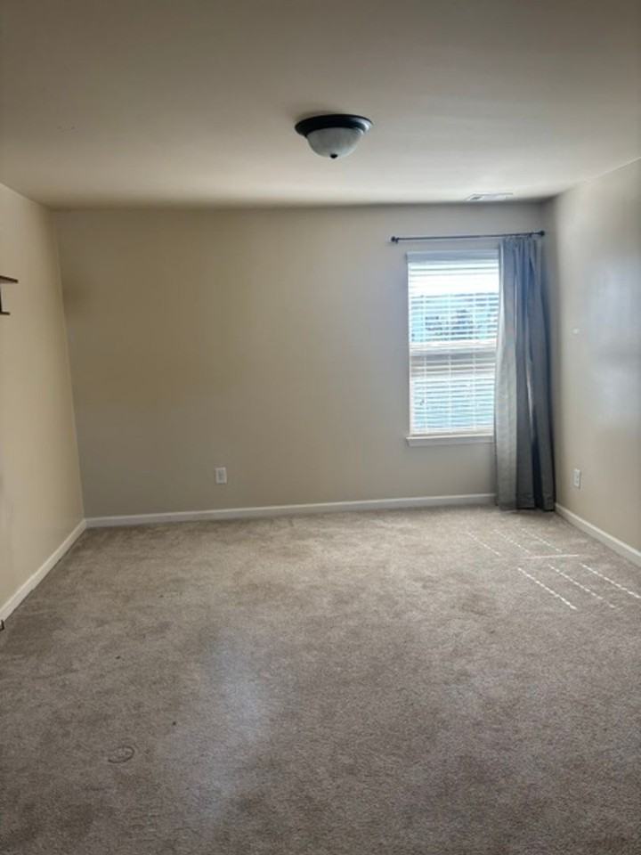 3006 Margot Ln - Photo 6 of 12