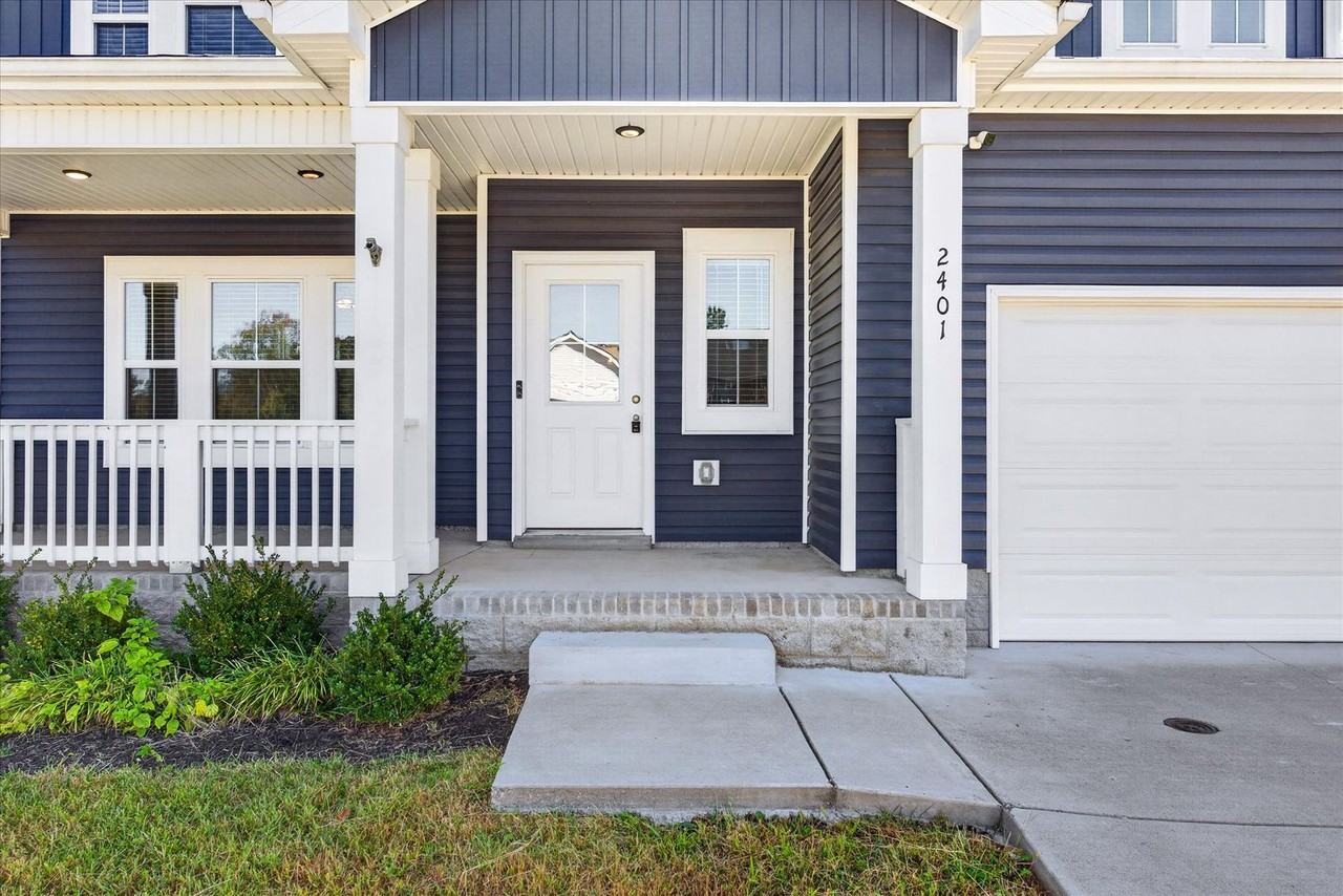 2401 Bucklin Dr - Photo 4 of 41