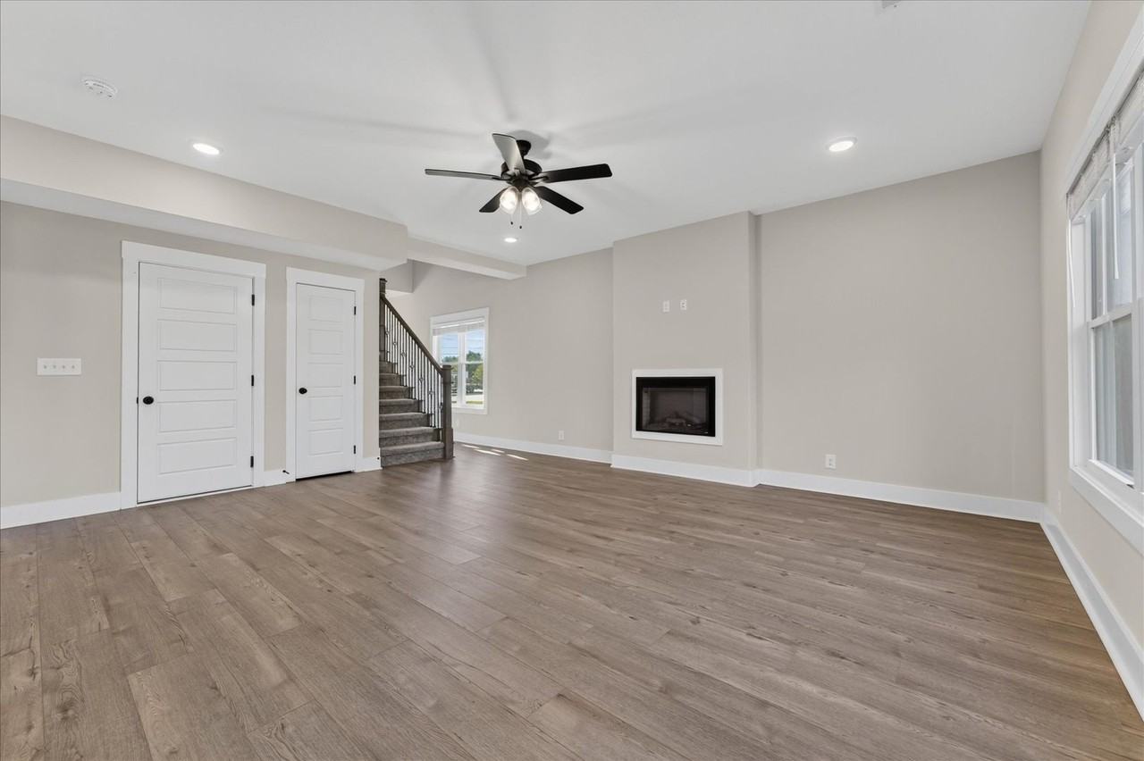 2517 Ashland City Rd - Photo 7 of 44