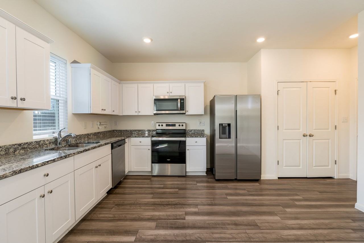 243 Waterbuck Loop - Photo 6 of 18
