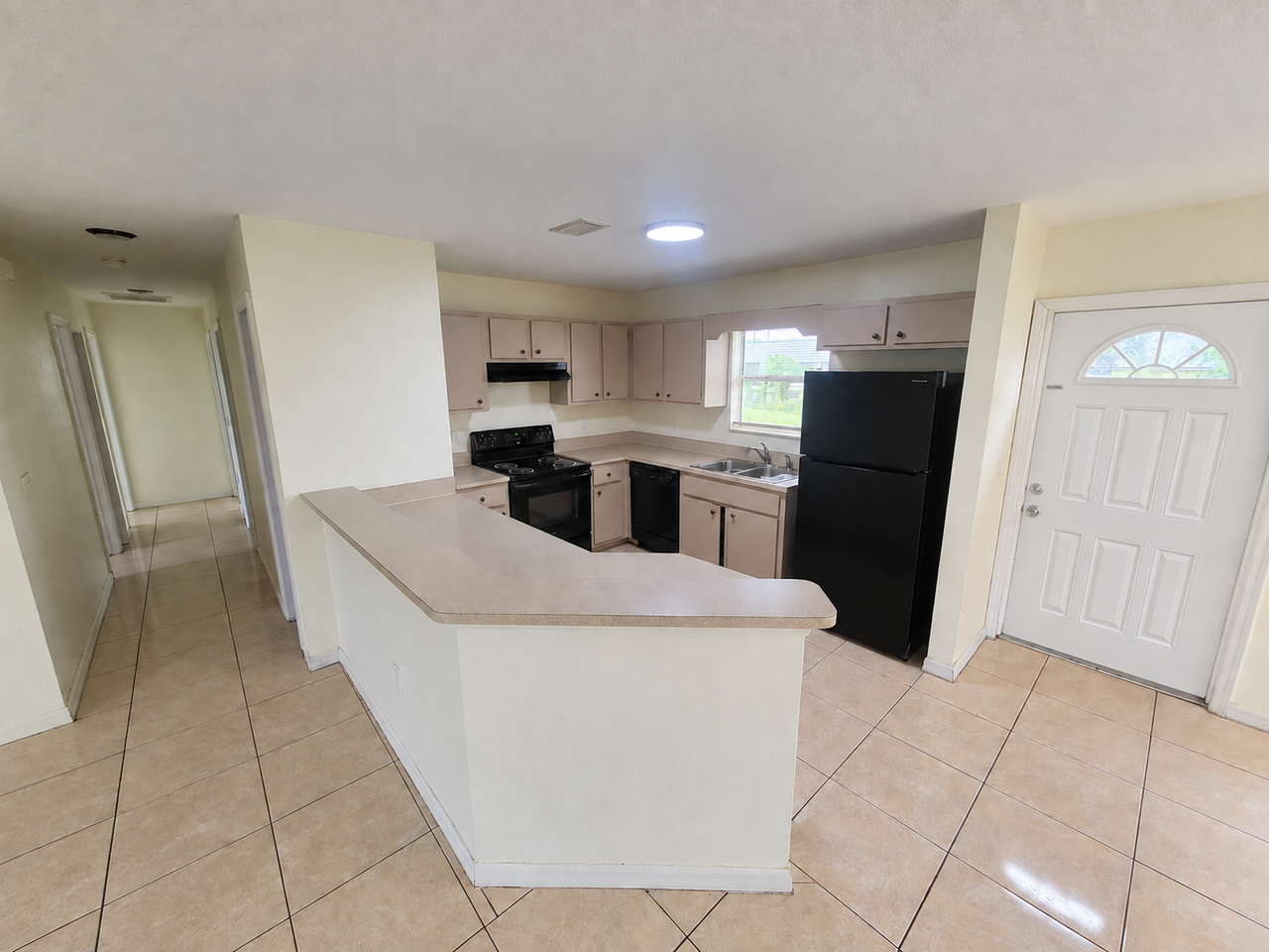 113 Larch Rd - Photo 3 of 10