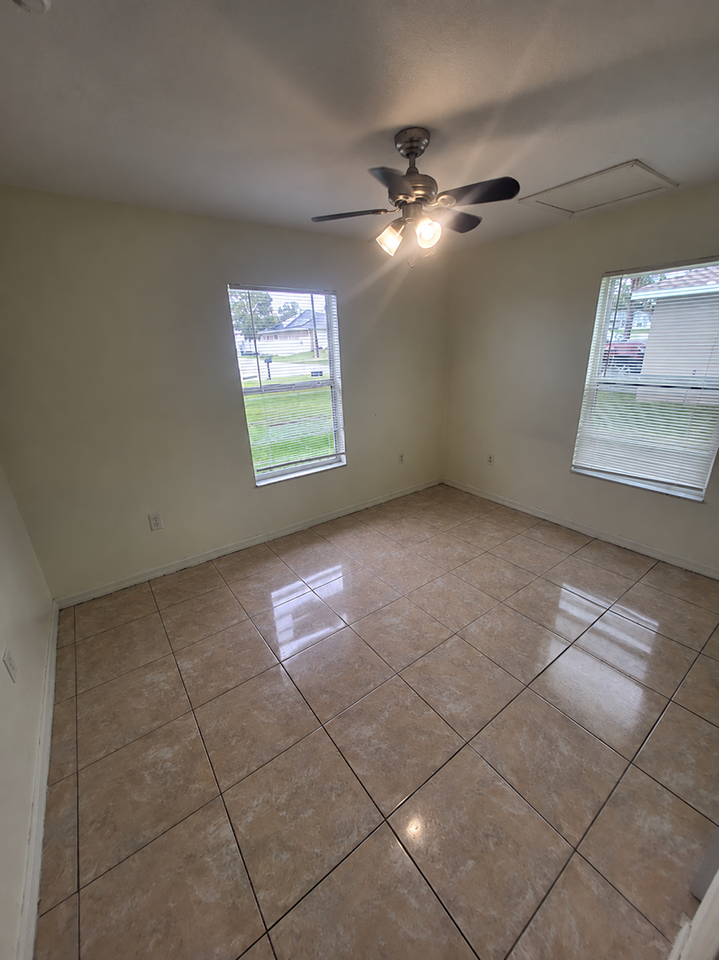 113 Larch Rd - Photo 5 of 10