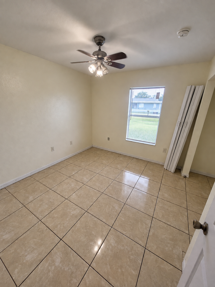 113 Larch Rd - Photo 6 of 10