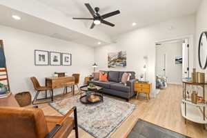 featured image of 40 E Maple St #1