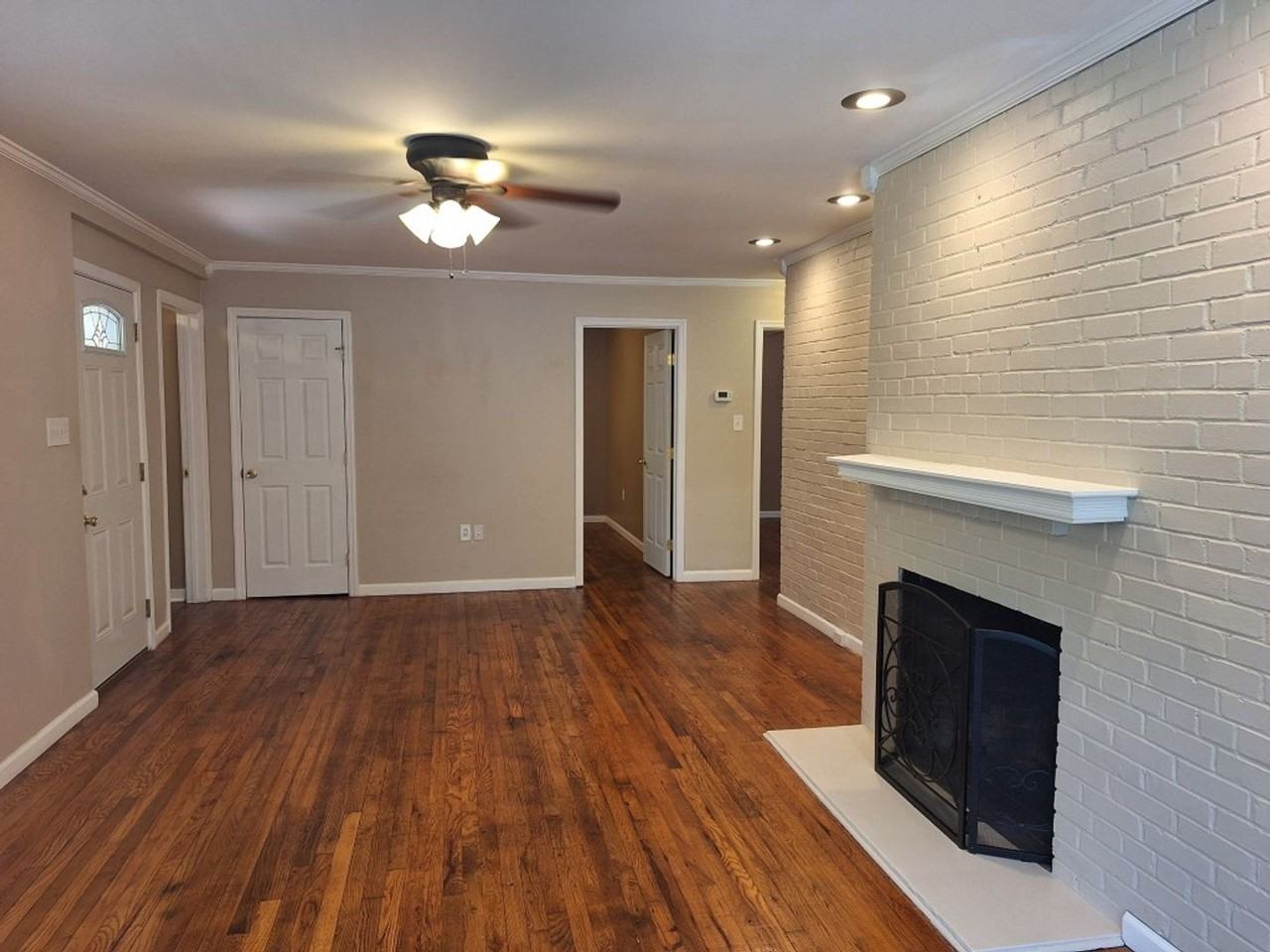 114 Gorgas Ln - Photo 7 of 32