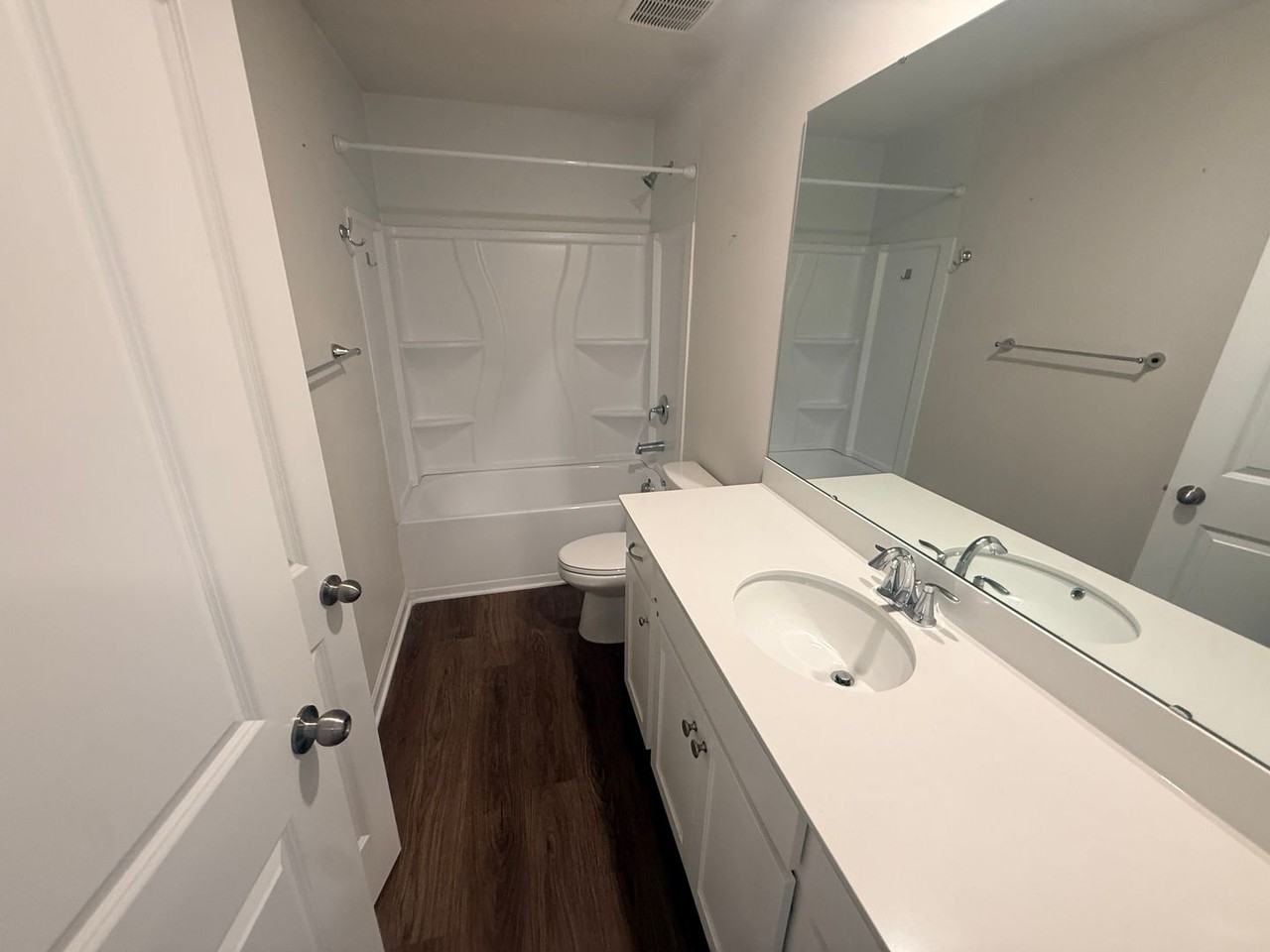 333 Kennerly Center Dr - Photo 7 of 50