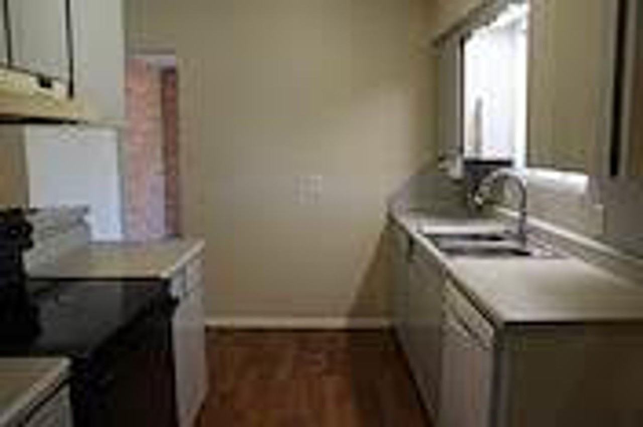 4109 Sierra St - Photo 5 of 16