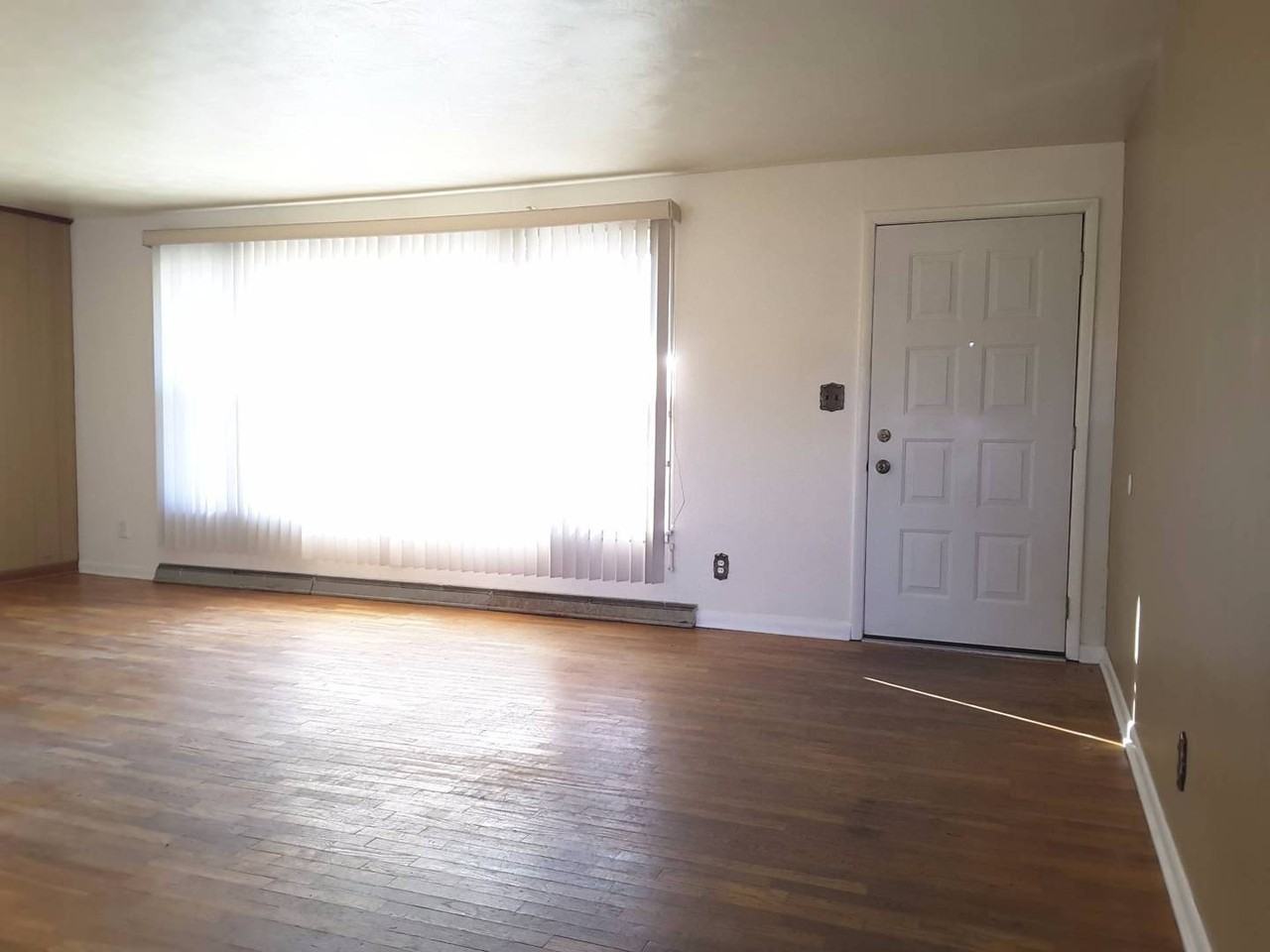 55428 Ash Rd - Photo 3 of 22
