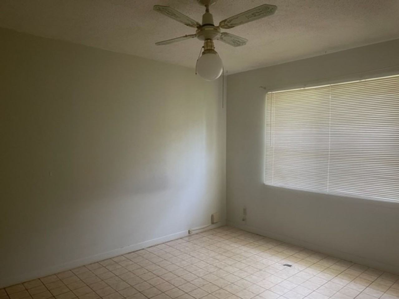 1105 Nelwyn Ave - Photo 6 of 18