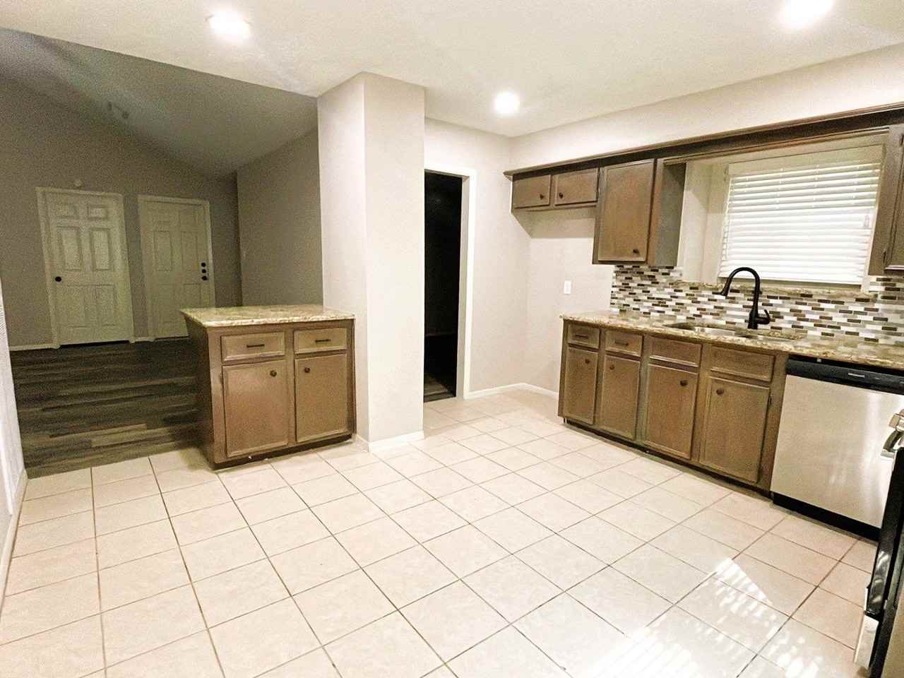 2638 Brown Hill Dr - Photo 6 of 29