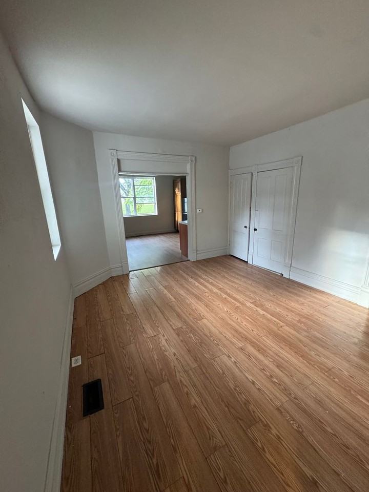 2249 New Haven Ave - Photo 3 of 10