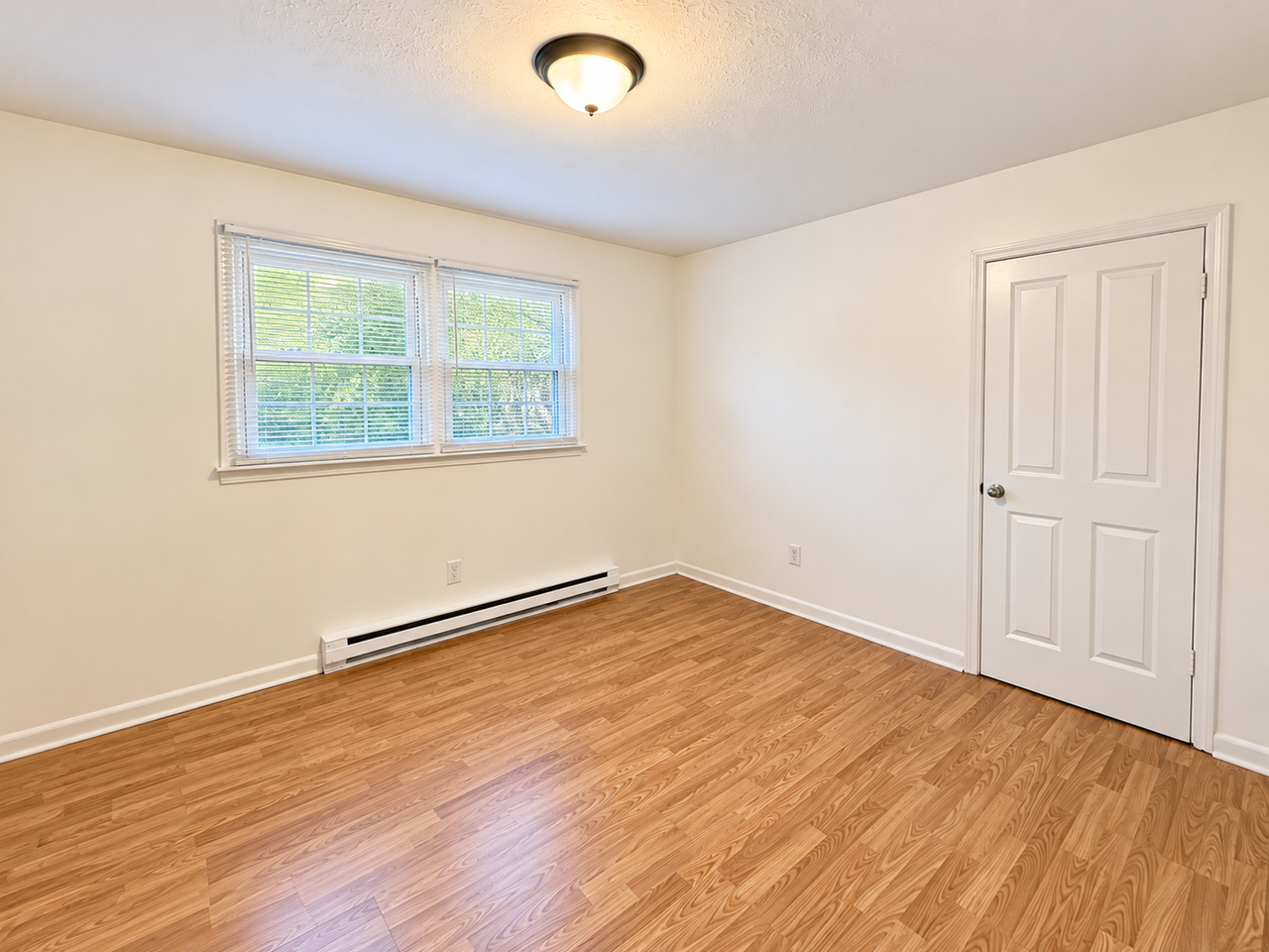 93 Montague Rd - Photo 6 of 6
