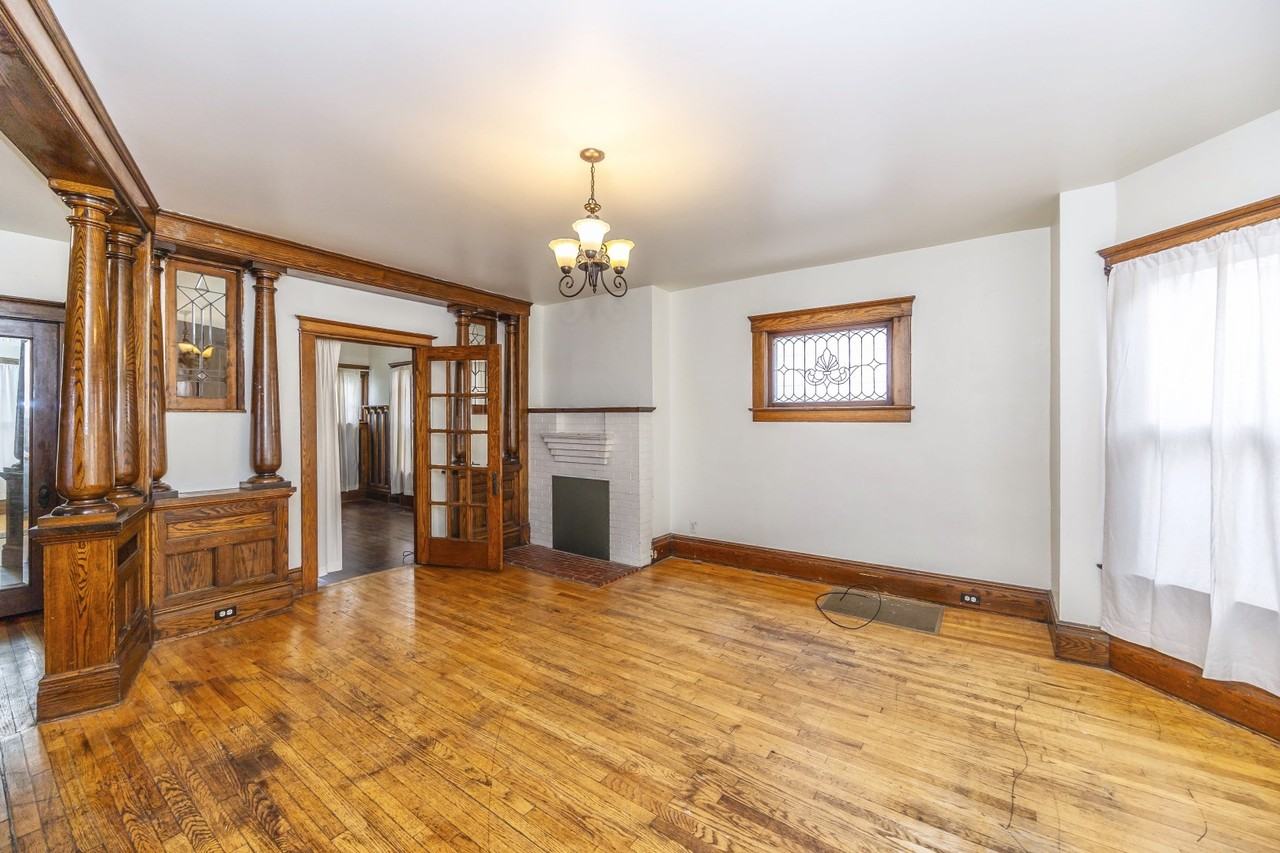 419 Hamilton Pl #1 - Photo 7 of 44