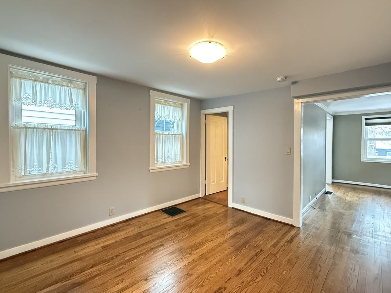 538 N Main St #1 - Photo 5 of 35