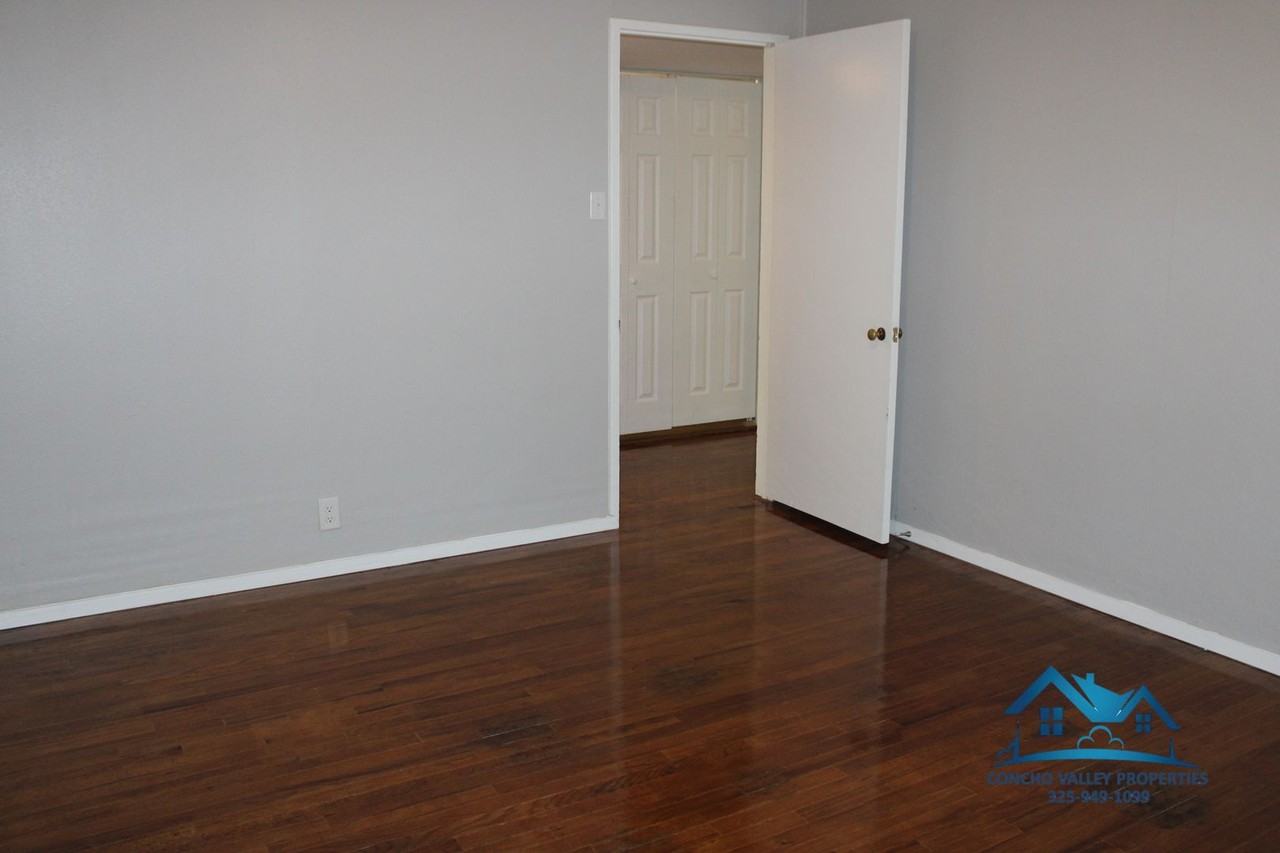 2651 Colorado Ave - Photo 7 of 14