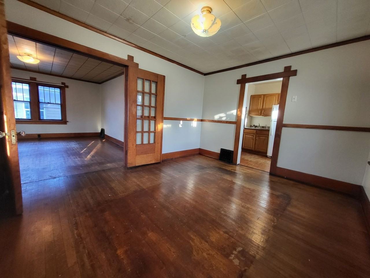 1615 Jefferson Ave - Photo 3 of 26