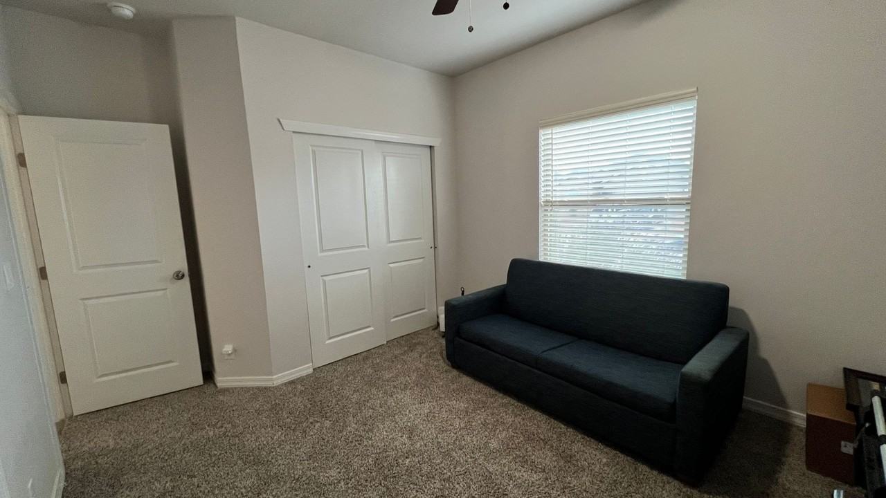 1107 Sky River St - Photo 3 of 20