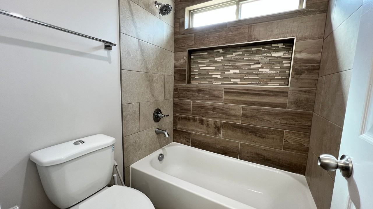 1107 Sky River St - Photo 6 of 20