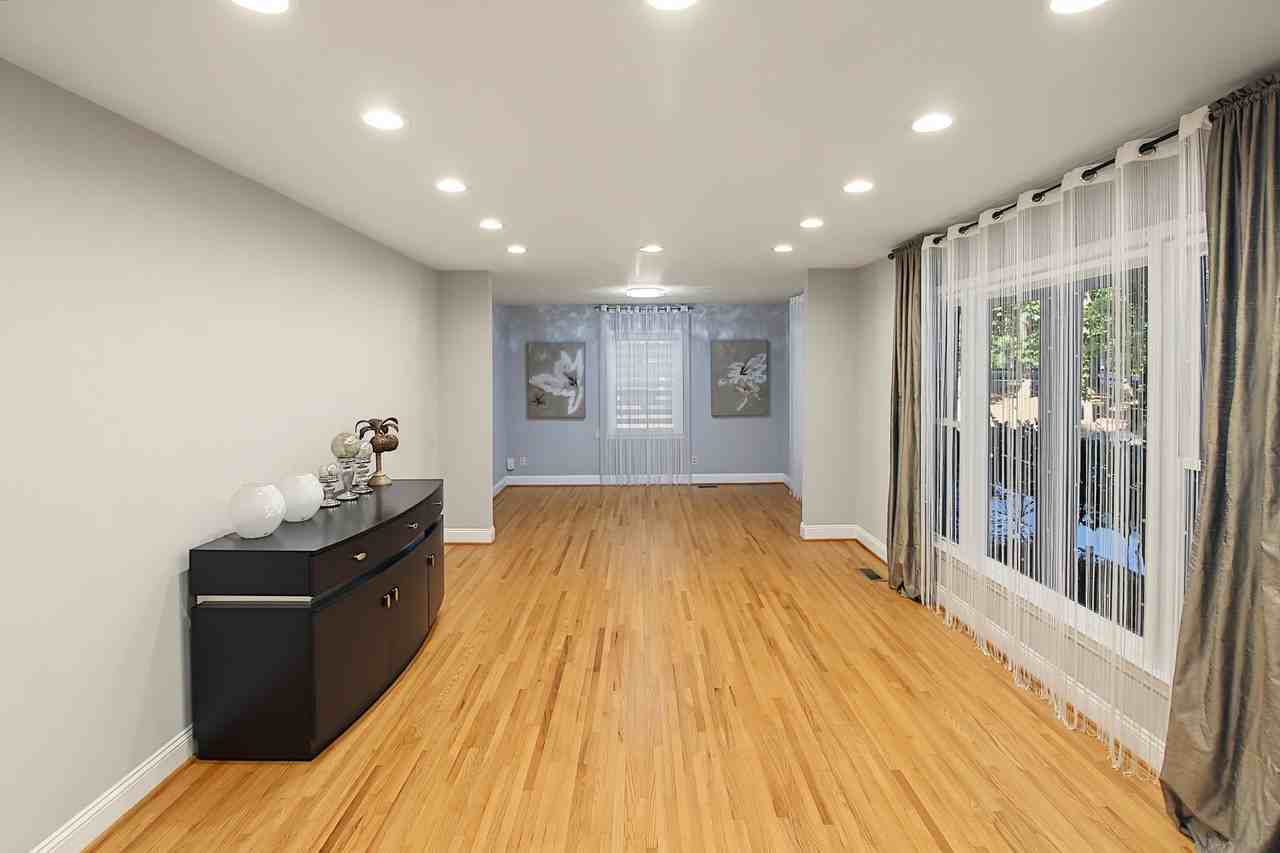 2600 E Providence Dr - Photo 5 of 30