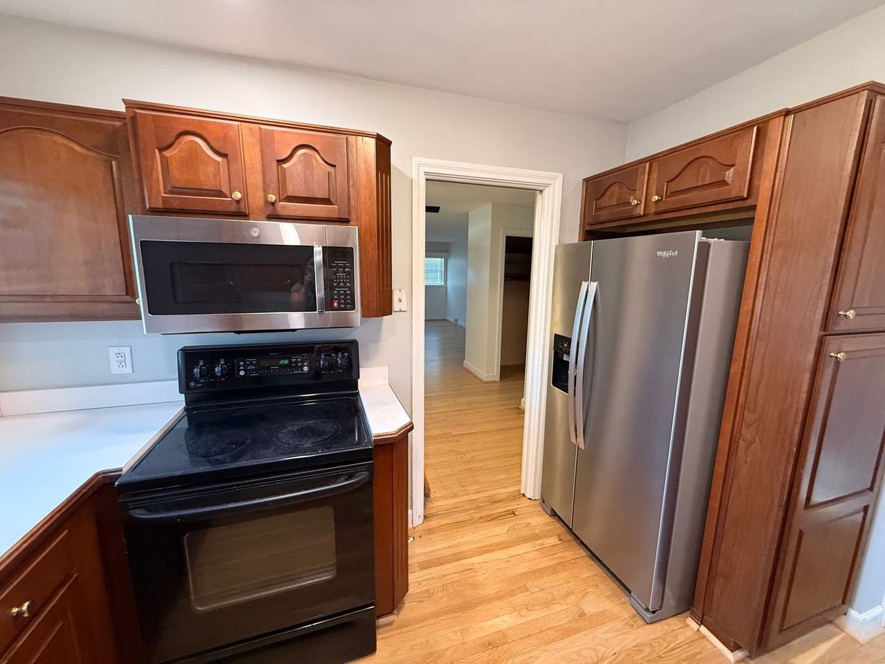 3703 Willmar Ave - Photo 4 of 13