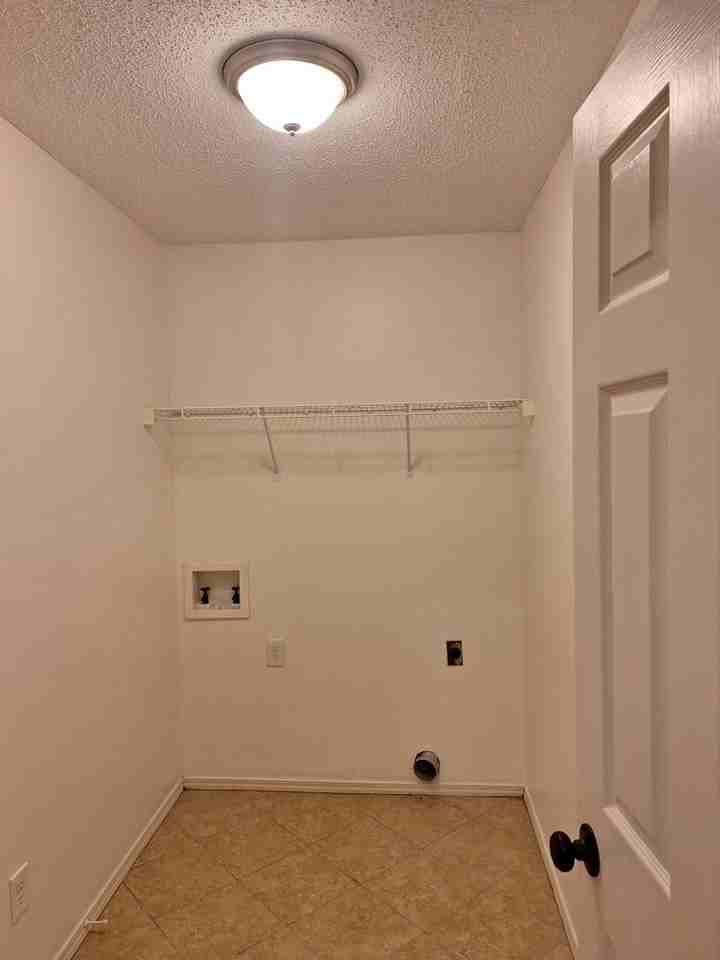 1720 Cape Brittany Way - Photo 3 of 29