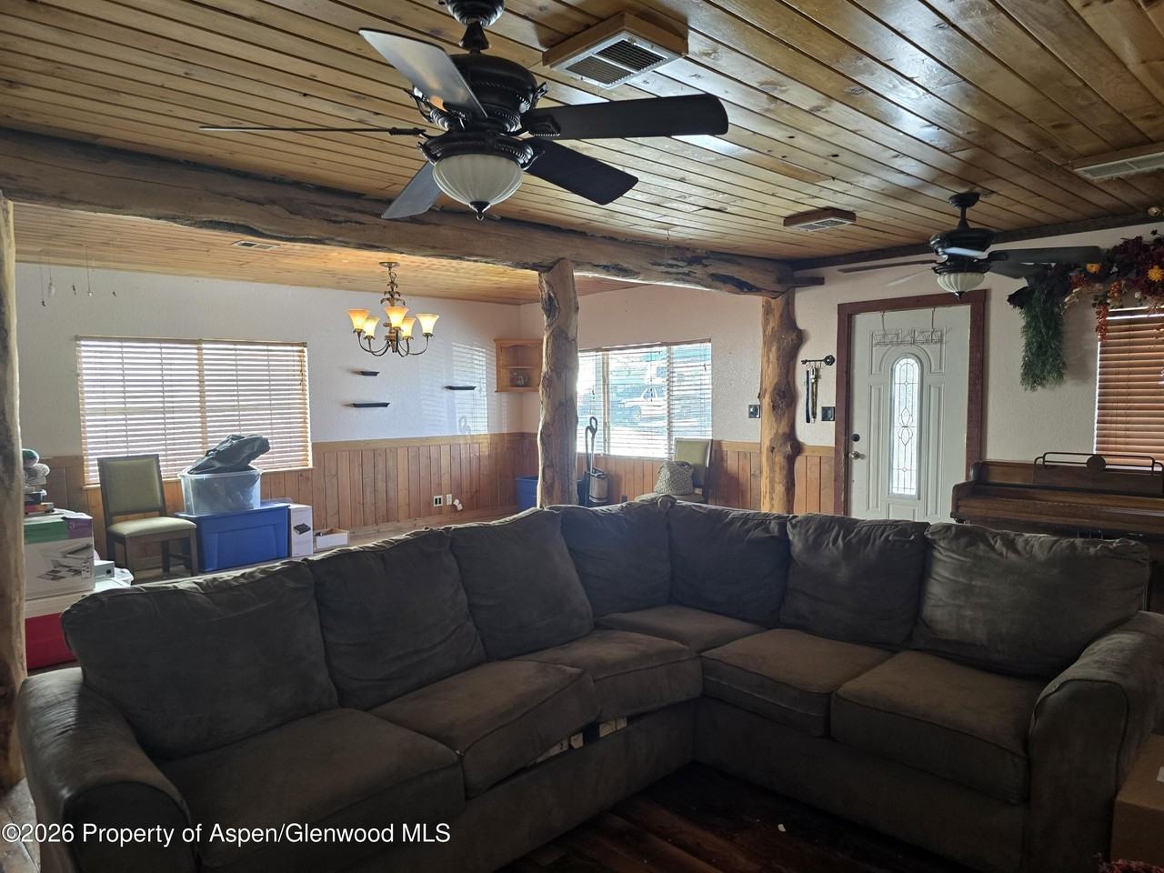 750 Rose St - Photo 5 of 10