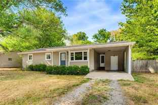 2324 W Holly St - Photo 1 of 1
