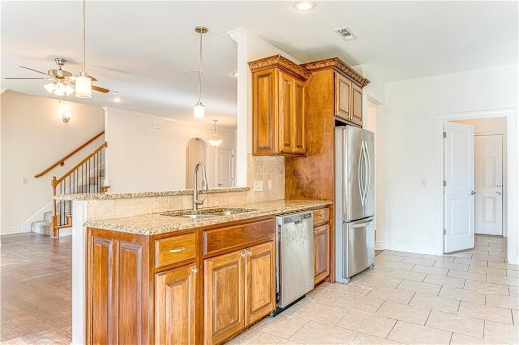 806 Sw Caprington St - Photo 3 of 20