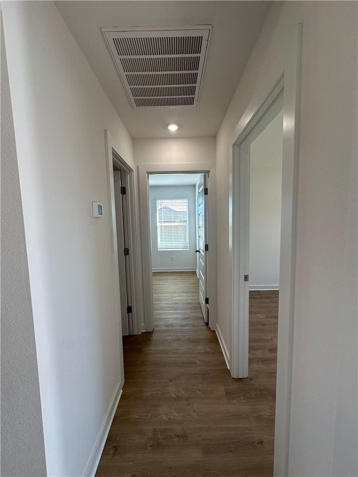 400 Ratliff Ave - Photo 4 of 19