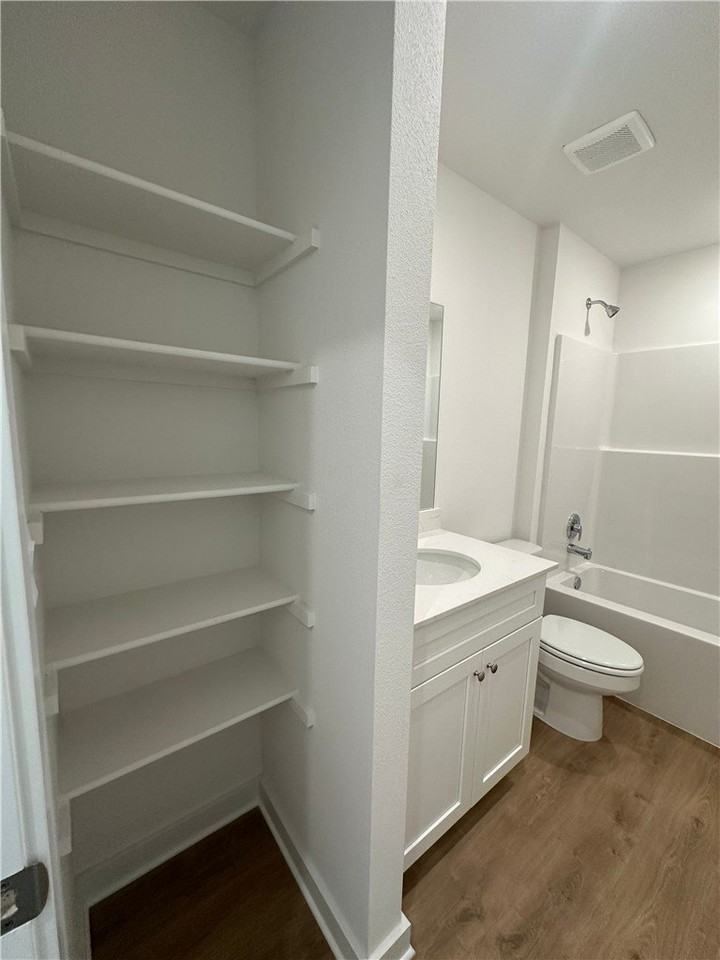 400 Ratliff Ave - Photo 7 of 19