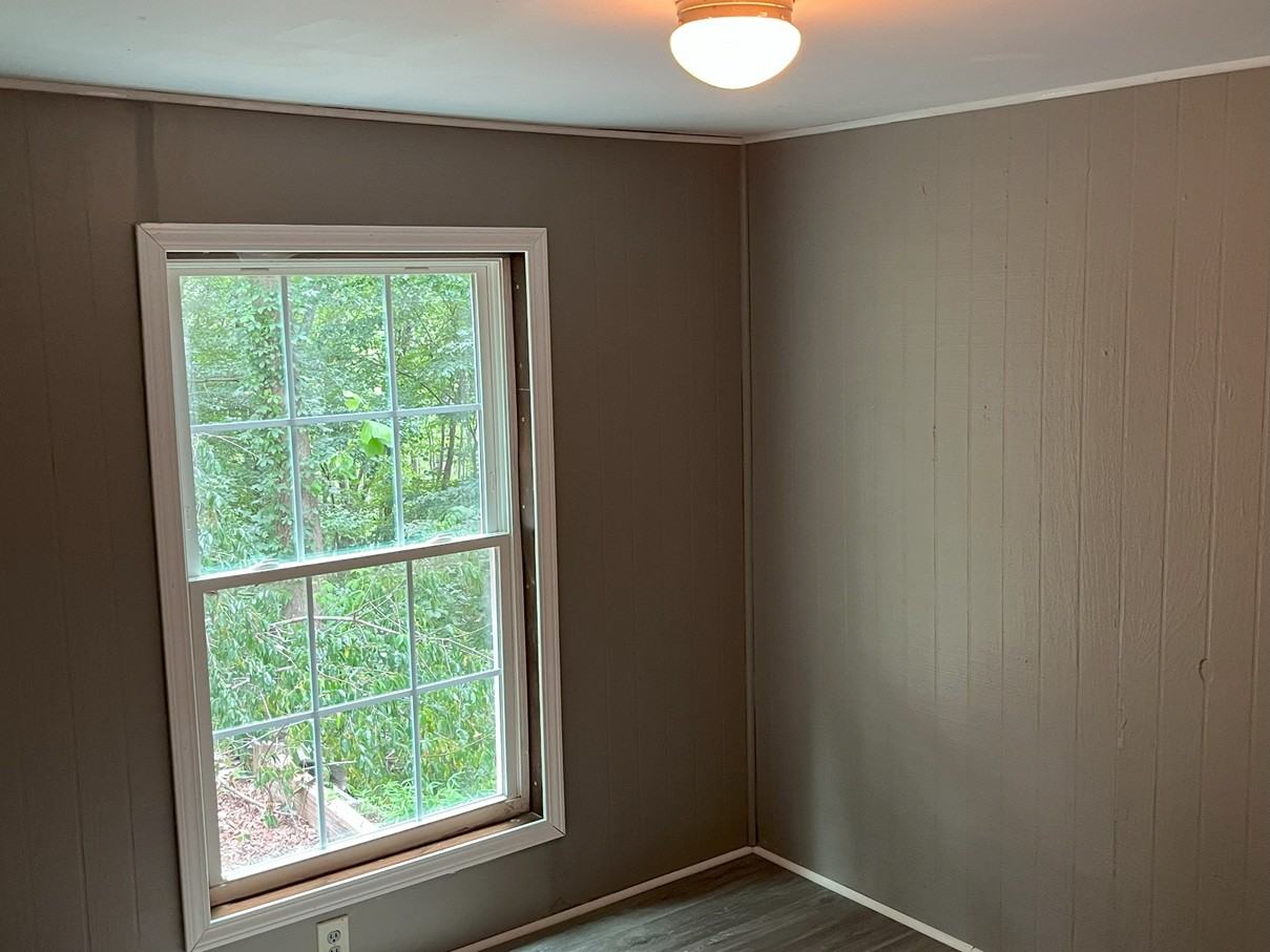 6702 Skyview Dr Se - Photo 3 of 4