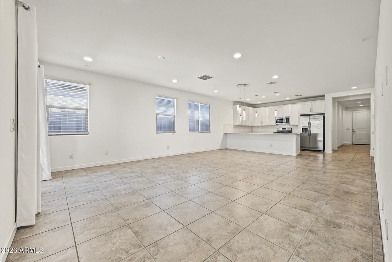 8442 N 170th Ln - Photo 6 of 28