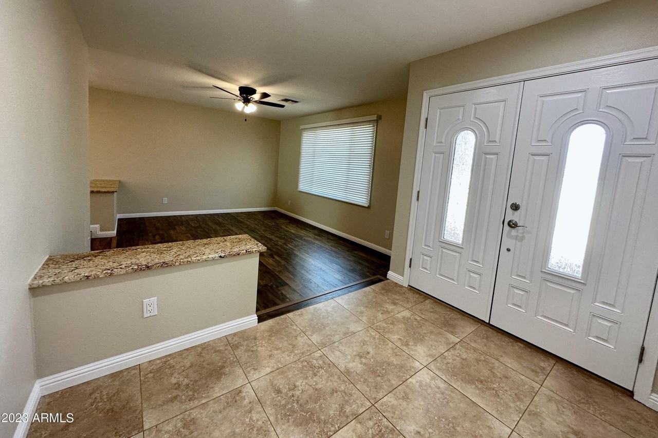 5001 E Pershing Ave - Photo 4 of 20