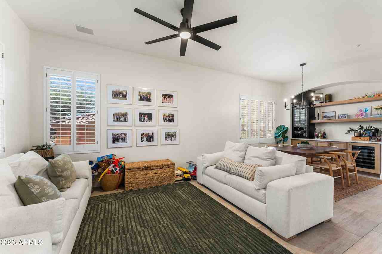 10760 E Raintree Dr - Photo 6 of 39