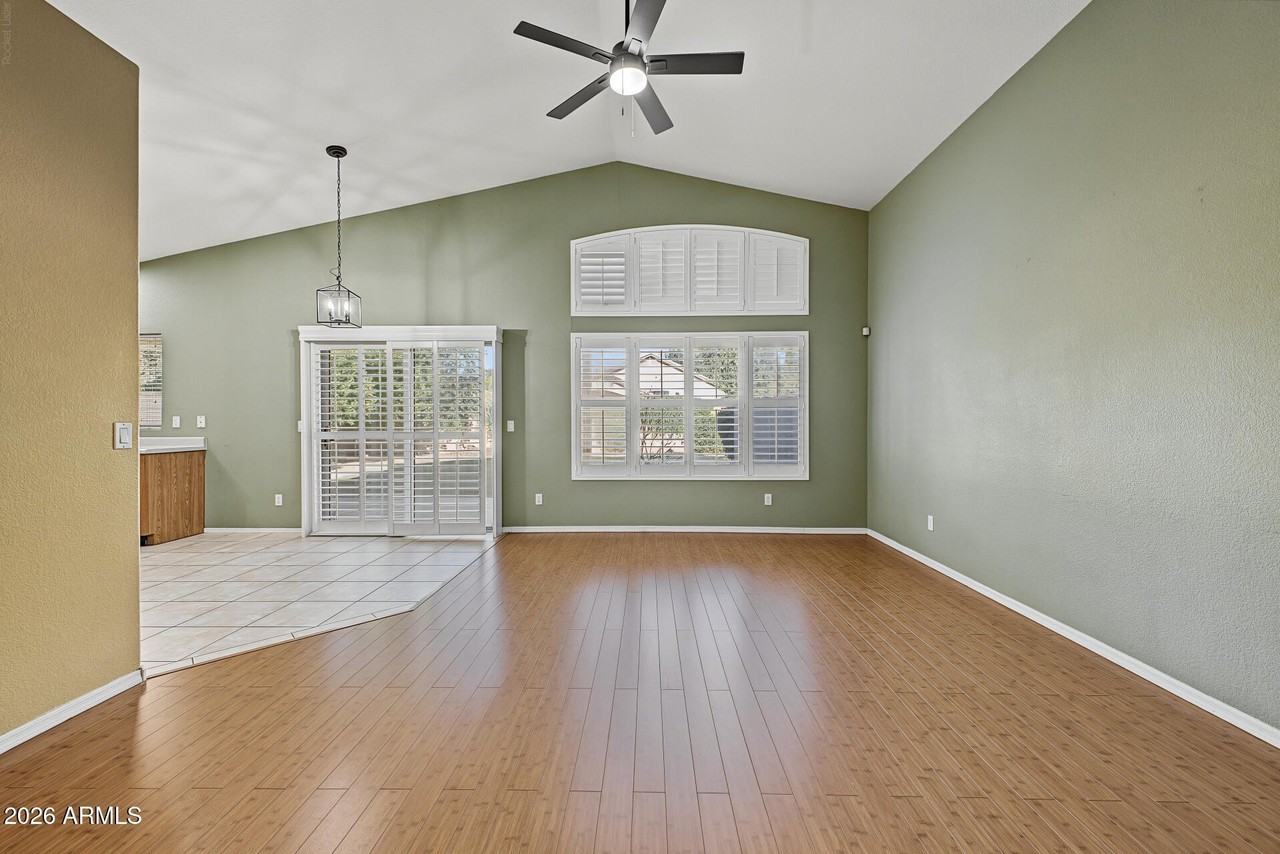 2742 S Camellia Ct - Photo 6 of 30